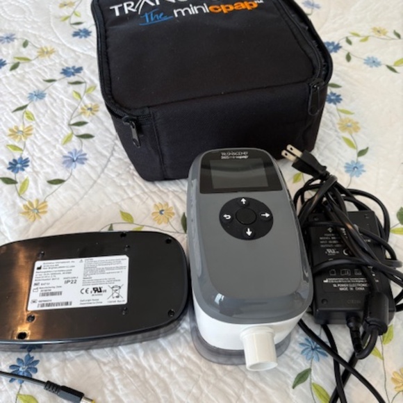 TRANSCEND 365 MiniCPAP Machine W/Battery -NEVER USED - Picture 1 of 5